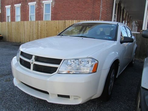 Used 2008 Dodge Avenger SE image 1