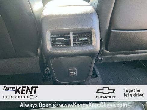 Used 2023 GMC Terrain SLT w/ LPO, Floor Liner Package image 14