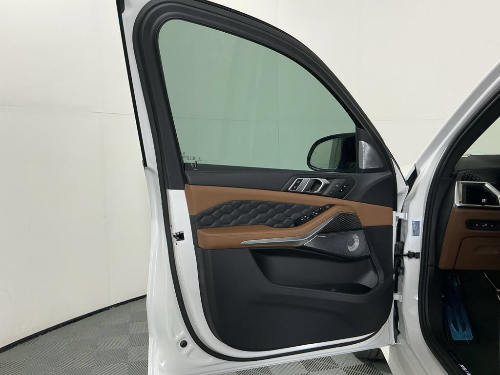 New 2026 BMW X5 M Competition w/ Executive Package AWD/4WD image 19