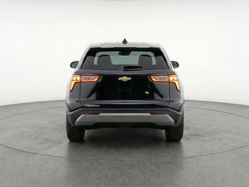 Used 2025 Chevrolet Equinox LT FWD image 7