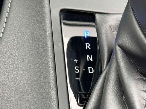 Certified 2023 Toyota Venza Nightshade AWD/4WD image 30