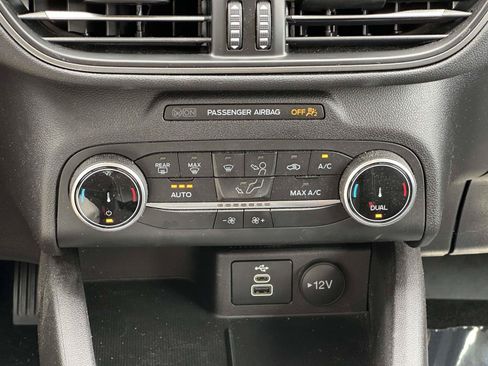 Used 2024 Ford Escape Active FWD image 17