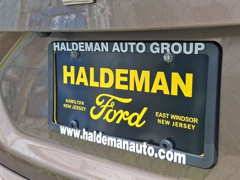 Used 2019 Chevrolet Cruze LT w/ Convenience Package FWD image 8