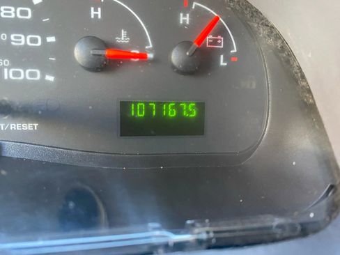 Used 2007 Ford E-250 and Econoline 250 image 12