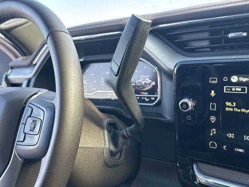 Used 2025 GMC Sierra 3500 Denali w/ Denali Reserve Package image 22