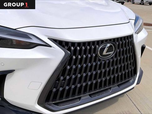 Certified 2025 Lexus NX 250 FWD w/ Accessory Package (2T) image 27