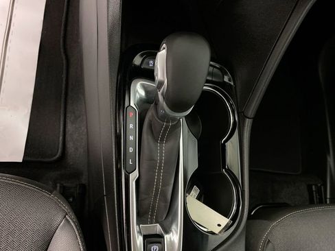 Used 2024 Buick Encore GX Preferred image 19