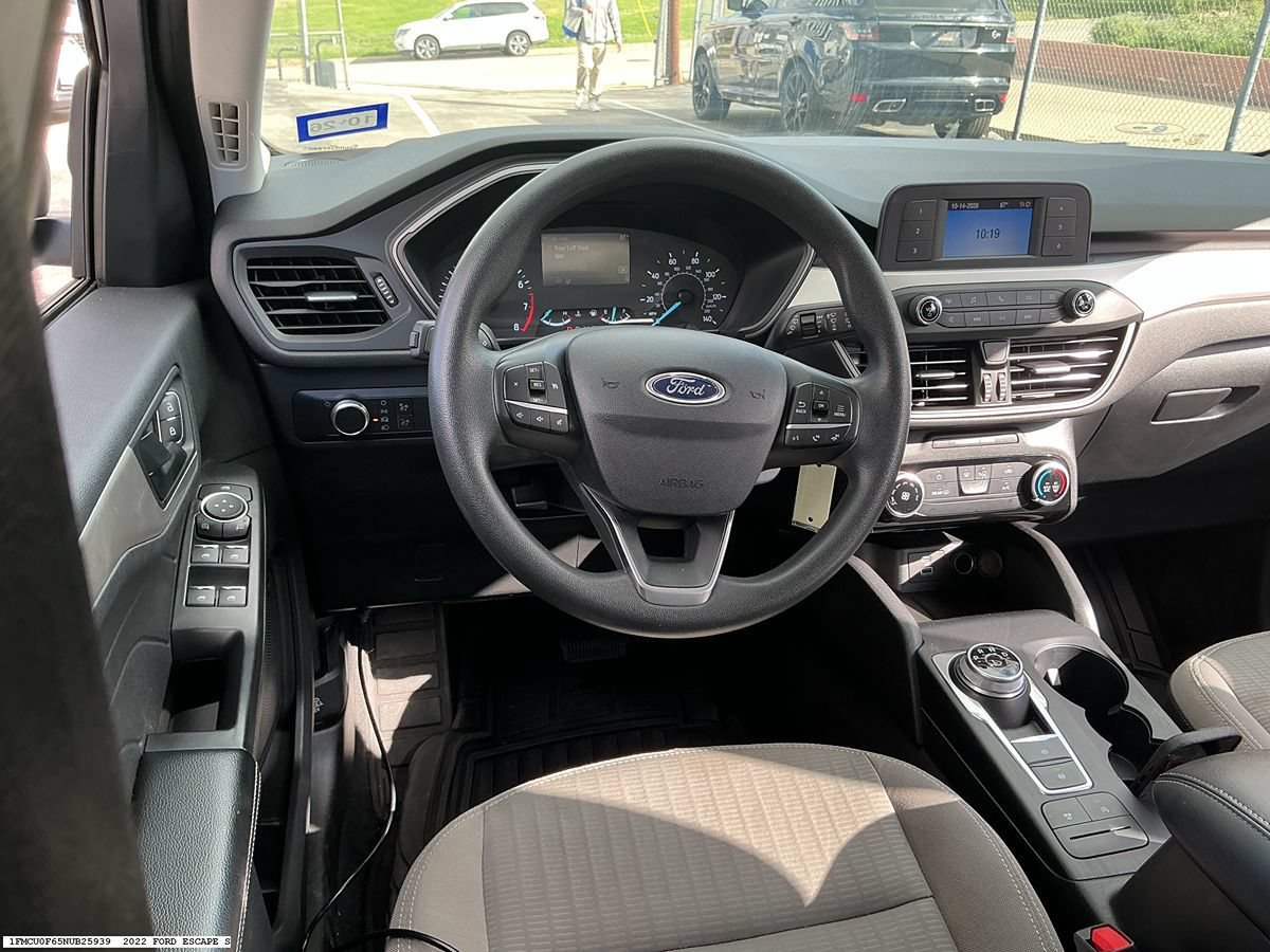 Used 2022 Ford Escape S FWD image 9