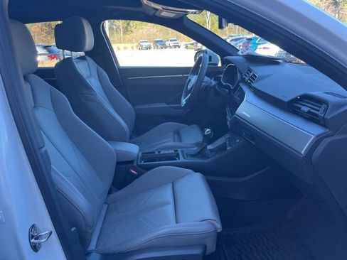 Used 2025 Audi Q3 2.0T Premium w/ Convenience Package image 35