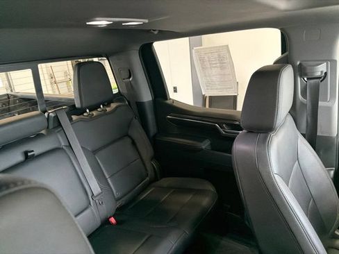 Used 2023 Chevrolet Silverado 1500 LTZ w/ LTZ Premium Package AWD/4WD image 30