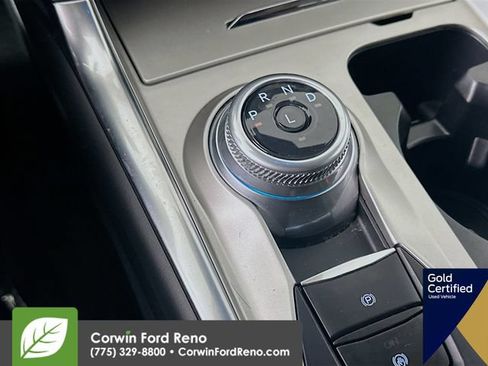 Used 2024 Ford Explorer Platinum w/ Technology Package AWD/4WD image 21