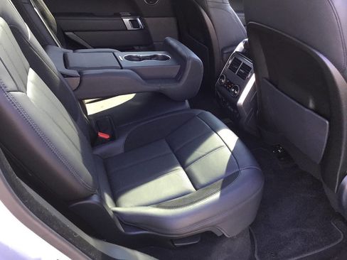 Used 2019 Land Rover Range Rover Sport HST image 27