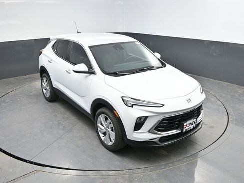 Used 2025 Buick Encore GX Preferred image 26