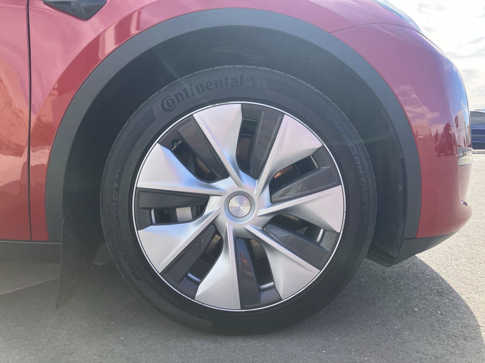Used 2023 Tesla Model Y Long Range AWD/4WD image 25
