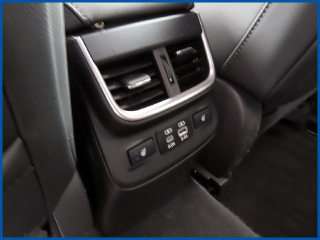 Used 2024 Subaru Outback Touring XT AWD/4WD image 11