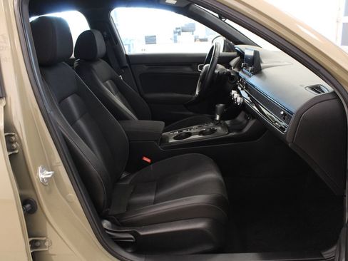 Used 2025 Honda Civic Sport image 13