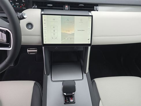 New 2026 Land Rover Discovery Sport Landmark image 20