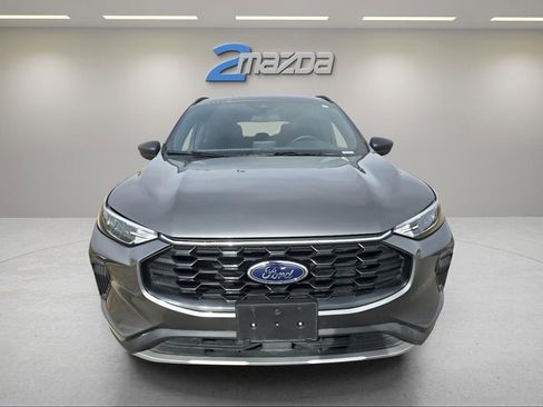 Used 2025 Ford Escape ST-Line image 8