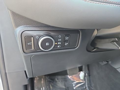 New 2025 Ford Explorer Active w/ Active Comfort Package image 14