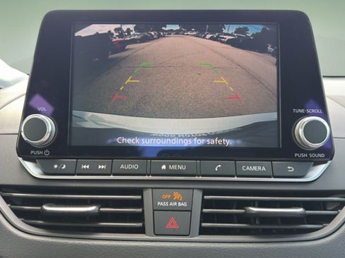 Certified 2025 Nissan Altima 2.5 S FWD image 25