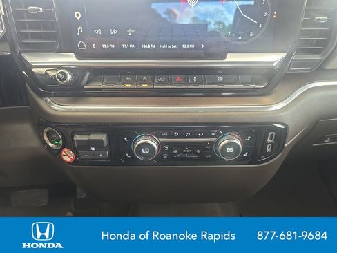 Used 2025 GMC Sierra 1500 SLT RWD image 15