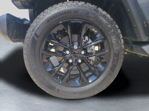 Used 2021 Jeep Gladiator Sport AWD/4WD image 21