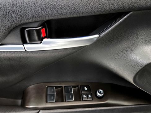 Used 2024 Toyota Camry XSE FWD image 23