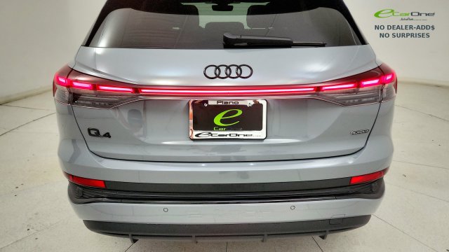 Used 2024 Audi Q4 e-tron Premium Plus w/ Premium Plus AWD/4WD image 28
