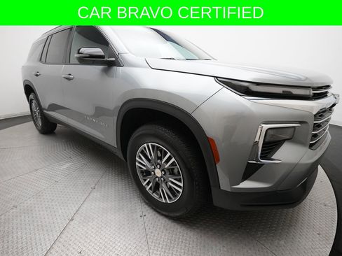 Certified 2026 Chevrolet Traverse LT AWD/4WD image 37