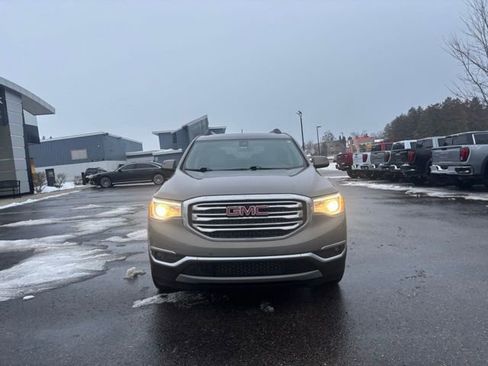 Used 2019 GMC Acadia SLT w/ LPO, Floor Liner Package image 3