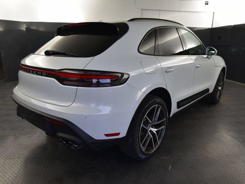 Used 2026 Porsche Macan AWD/4WD image 36