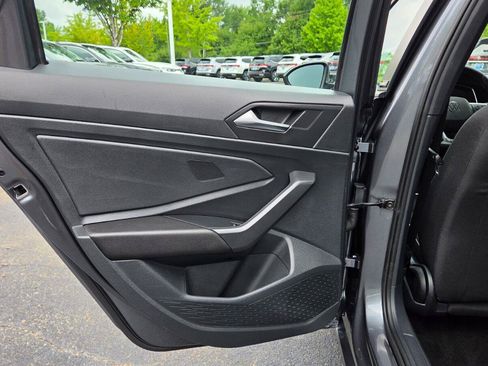 Used 2023 Volkswagen Jetta Sport FWD image 39