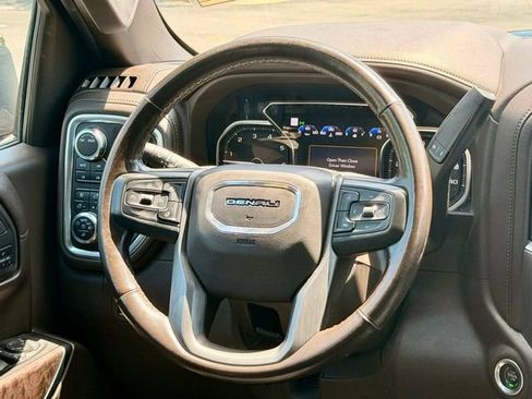 Used 2022 GMC Sierra 1500 Denali w/ Denali Reserve Package AWD/4WD image 19