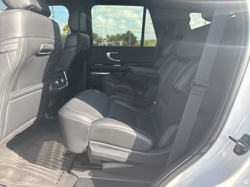 Used 2025 Ford Expedition Platinum w/ Stealth Performance Package image 9