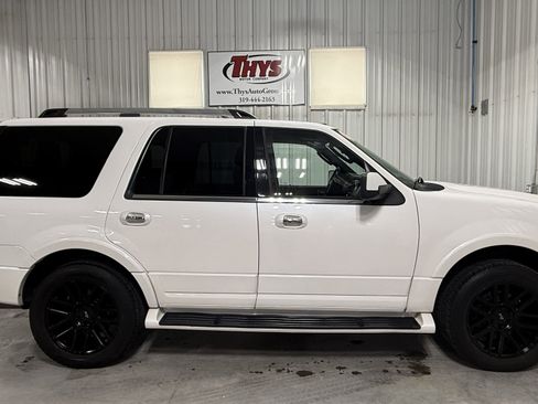 Used 2016 Ford Expedition Limited image 2