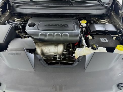 Used 2021 Jeep Cherokee Latitude image 22