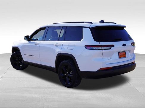 Certified 2023 Jeep Grand Cherokee L Laredo AWD/4WD image 7