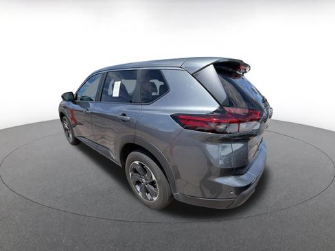 Used 2025 Nissan Rogue SV FWD image 4