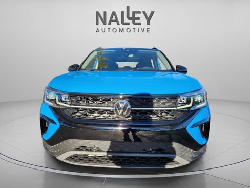 New 2024 Volkswagen Taos SE image 8
