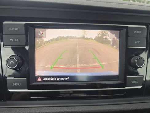 Used 2022 Volkswagen Jetta SE FWD image 20