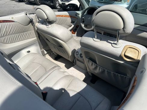 Used 2004 Mercedes-Benz CLK 500 Cabriolet image 30