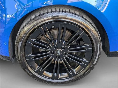 Used 2025 Land Rover Range Rover Long Wheelbase SE image 26