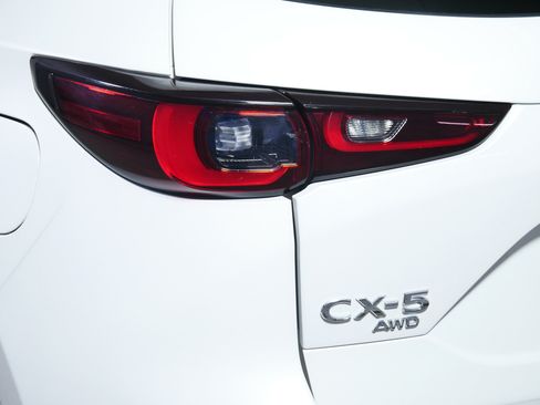 Used 2025 MAZDA CX-5 AWD 2.5 S w/ Select Package image 17