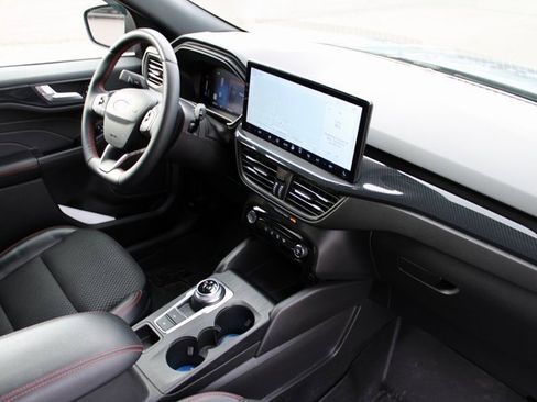 Used 2024 Ford Escape ST-Line Select w/ Tech Pack #1 image 18