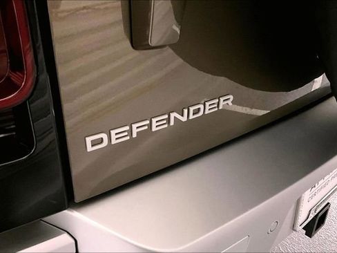 Certified 2025 Land Rover Defender 130 S image 7