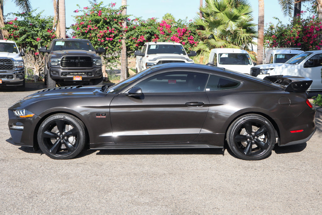 Used 2021 Ford Mustang GT Premium w/ Black Accent Package RWD image 5