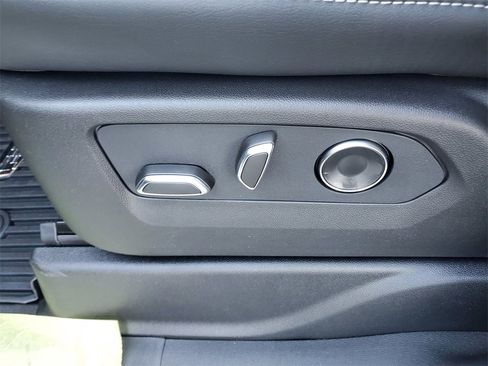 New 2026 Cadillac Escalade Luxury w/ LPO, Floor Liner Package image 7