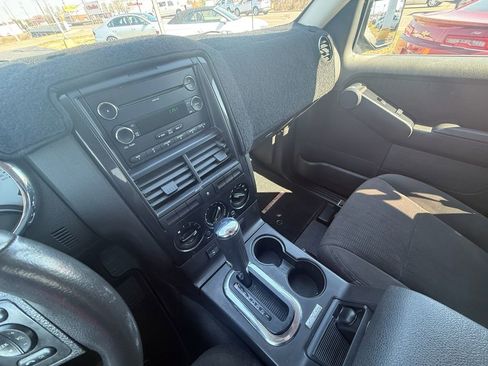 Used 2010 Ford Explorer Sport Trac XLT image 15
