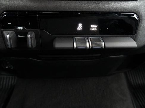Used 2023 RAM 1500 Big Horn image 26