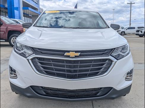 Used 2021 Chevrolet Equinox LS w/ LS Convenience Package image 11